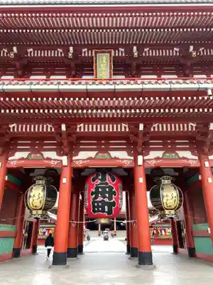 浅草寺の山門・神門
