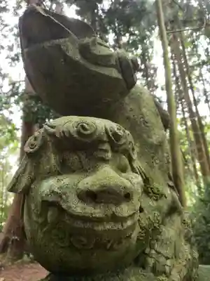 出雲神社の狛犬