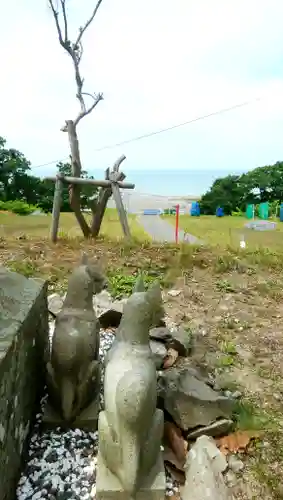 門別稲荷神社の狛犬