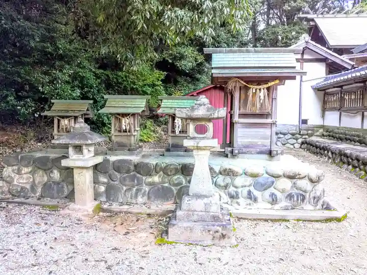 桶狭間神明社の末社・摂社