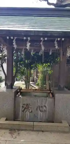 湯島御霊社の手水舎