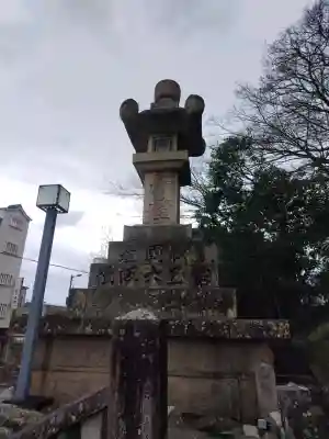 金刀比羅神社の{uncategorized: "未分類", other: "その他", undefined: "問題あり", building: "その他建物", grave: "お墓", sacred_gate: "鳥居", guardian: "狛犬", statue: "像", buddha: "仏像", history: "歴史", nature: "自然", garden: "庭園", animal: "動物", pagoda: "塔", temizu: "手水舎", mountain_gate: "山門・神門", sanctuary: "本殿・本堂", subordinate: "末社・摂社", art: "芸術", scenery: "景色", jizo: "地蔵", ema: "絵馬", goshuin: "御朱印", omikuji: "おみくじ", items: "授与品その他", amulet: "お守り", goshuincho: "御朱印帳", eats: "食事", festival: "お祭り", votive_dance: "神楽", shichigosan: "七五三参", wedding: "結婚式", experience: "体験その他", initially: "初詣", around: "周辺", anti_infection: "感染症対策"}