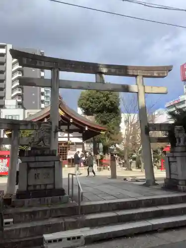 三輪神社の鳥居