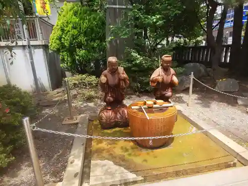 亀戸 香取神社の像