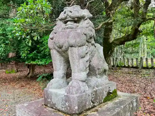 若狭彦神社（上社）の狛犬