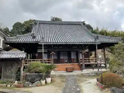 向原寺の本殿・本堂