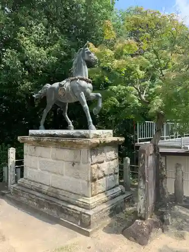 八劔神社（大森）の狛犬