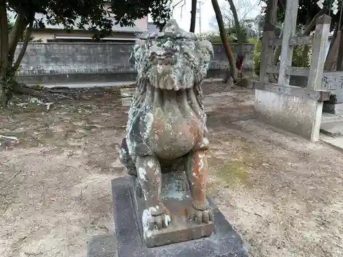 石上神社の狛犬