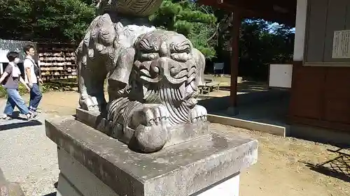 新田神社の狛犬