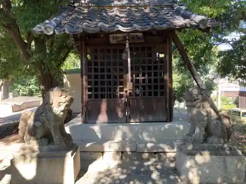 甲鉾神社の末社