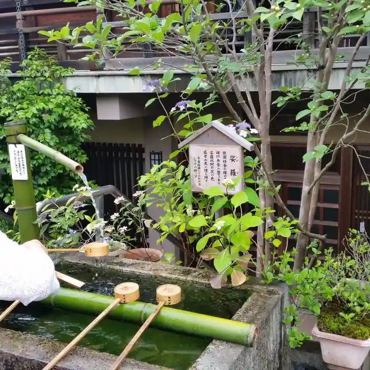 矢田寺の手水舎