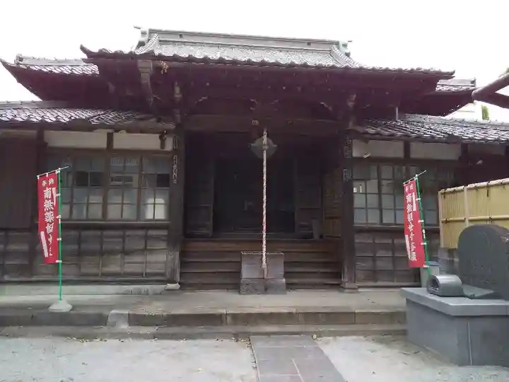 魚籃寺の本殿・本堂