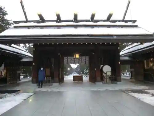 北海道神宮の山門・神門