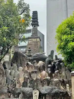 円通寺の{uncategorized: "未分類", other: "その他", undefined: "問題あり", building: "その他建物", grave: "お墓", sacred_gate: "鳥居", guardian: "狛犬", statue: "像", buddha: "仏像", history: "歴史", nature: "自然", garden: "庭園", animal: "動物", pagoda: "塔", temizu: "手水舎", mountain_gate: "山門・神門", sanctuary: "本殿・本堂", subordinate: "末社・摂社", art: "芸術", scenery: "景色", jizo: "地蔵", ema: "絵馬", goshuin: "御朱印", omikuji: "おみくじ", items: "授与品その他", amulet: "お守り", goshuincho: "御朱印帳", eats: "食事", festival: "お祭り", votive_dance: "神楽", shichigosan: "七五三参", wedding: "結婚式", experience: "体験その他", initially: "初詣", around: "周辺", anti_infection: "感染症対策"}