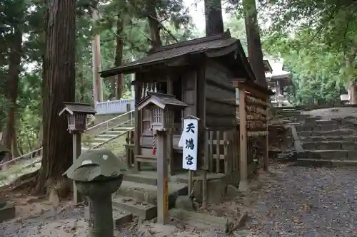 八幡神社の末社