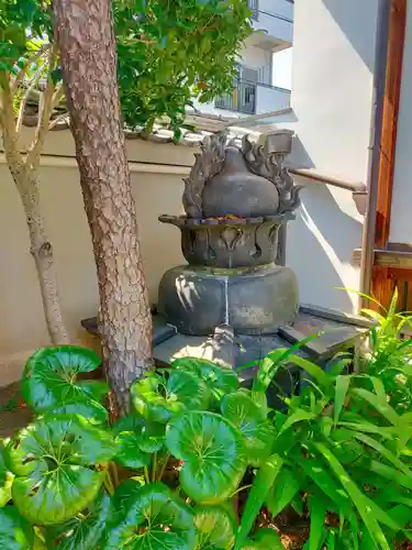 西之坊(大阪府)