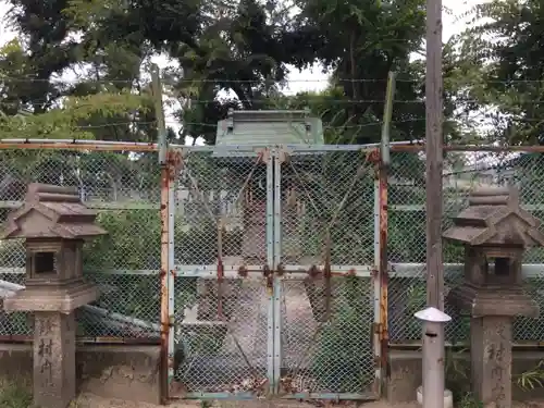 鴨高田神社の末社