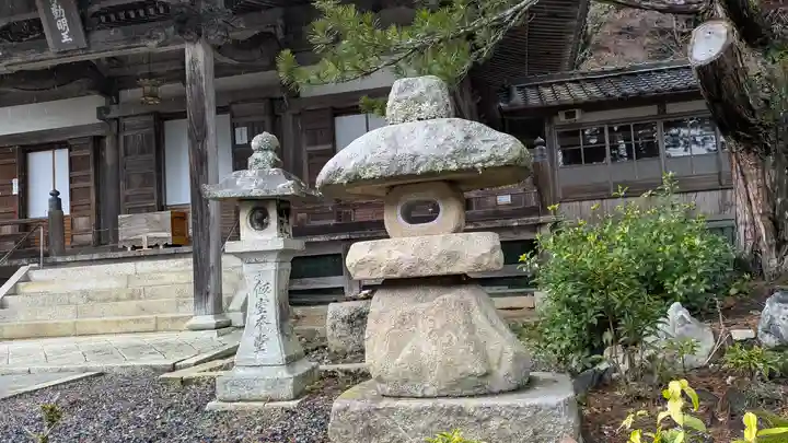 飯室谷不動堂 長寿院(滋賀県)