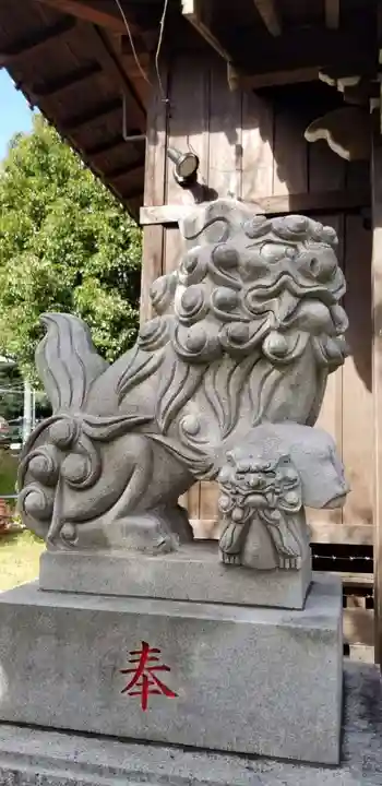 神明神社の狛犬