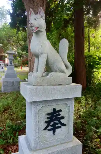 尾札部稲荷神社の狛犬