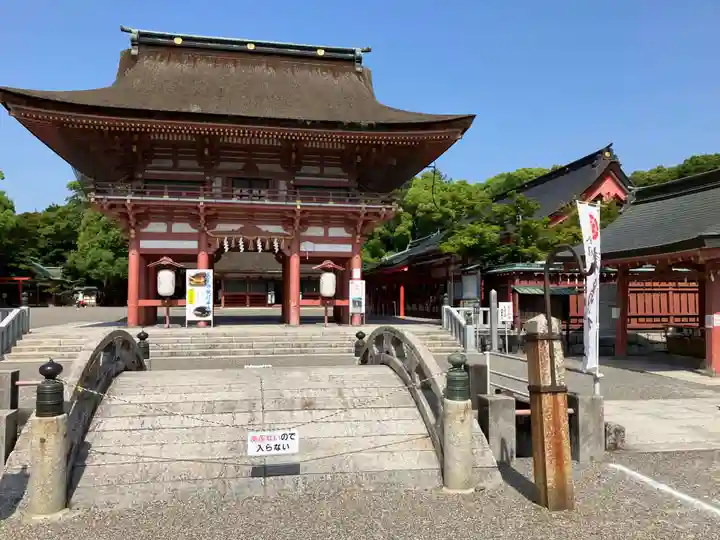 津島神社の山門・神門