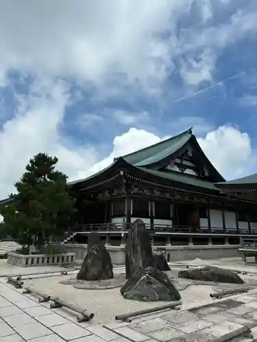 忉利天上寺の庭園