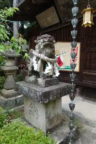 葛上神社の狛犬