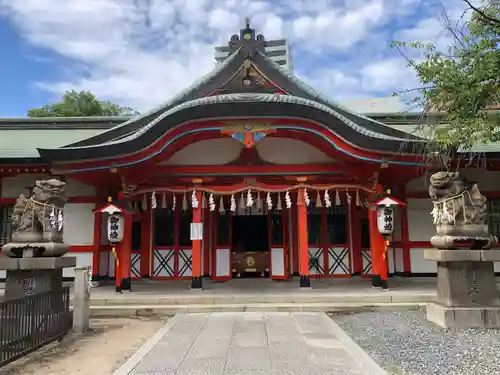 玉造稲荷神社の本殿