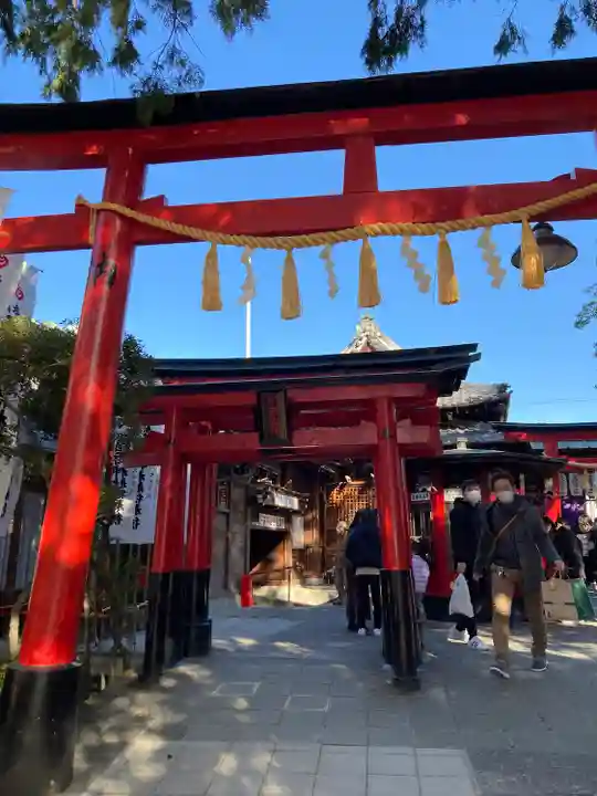 千代保稲荷神社の鳥居