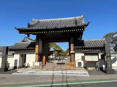 南蔵院の山門・神門