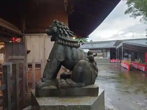 鷲尾愛宕神社の狛犬