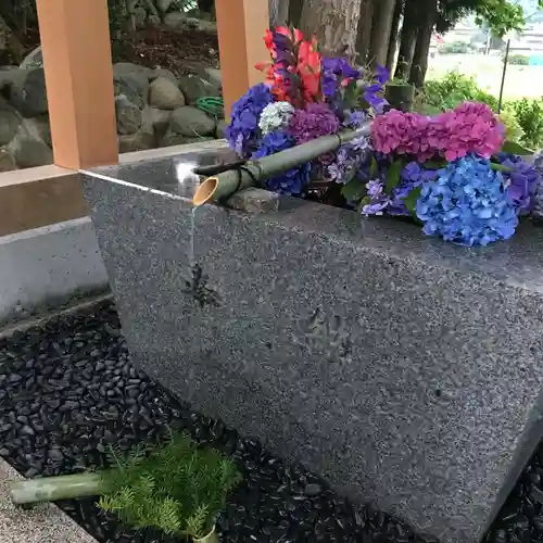 高司神社〜むすびの神の鎮まる社〜の手水