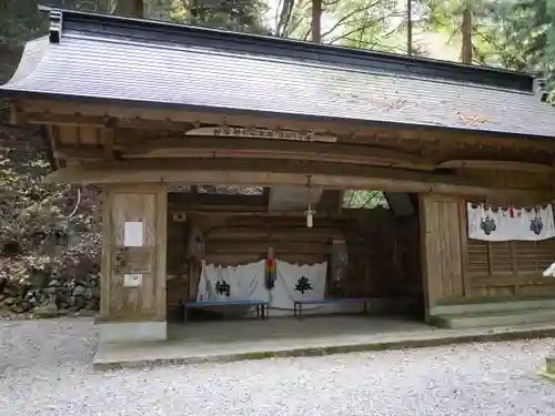 軍刀利神社のその他建物