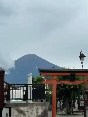 新屋山神社の鳥居