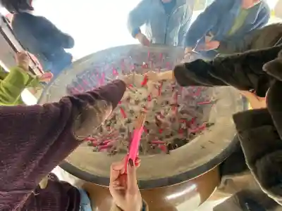 川崎大師（平間寺）の{uncategorized: "未分類", other: "その他", undefined: "問題あり", building: "その他建物", grave: "お墓", sacred_gate: "鳥居", guardian: "狛犬", statue: "像", buddha: "仏像", history: "歴史", nature: "自然", garden: "庭園", animal: "動物", pagoda: "塔", temizu: "手水舎", mountain_gate: "山門・神門", sanctuary: "本殿・本堂", subordinate: "末社・摂社", art: "芸術", scenery: "景色", jizo: "地蔵", ema: "絵馬", goshuin: "御朱印", omikuji: "おみくじ", items: "授与品その他", amulet: "お守り", goshuincho: "御朱印帳", eats: "食事", festival: "お祭り", votive_dance: "神楽", shichigosan: "七五三参", wedding: "結婚式", experience: "体験その他", initially: "初詣", around: "周辺", anti_infection: "感染症対策"}