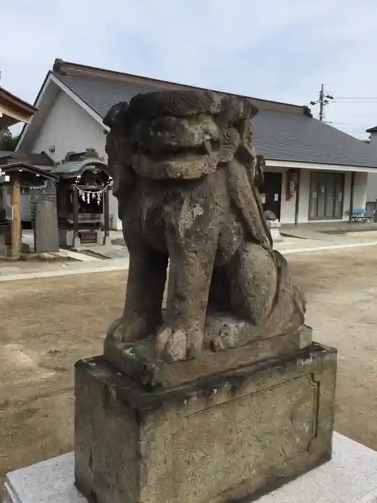 高靇神社の狛犬