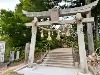 大成龍神社の{uncategorized: "未分類", other: "その他", undefined: "問題あり", building: "その他建物", grave: "お墓", sacred_gate: "鳥居", guardian: "狛犬", statue: "像", buddha: "仏像", history: "歴史", nature: "自然", garden: "庭園", animal: "動物", pagoda: "塔", temizu: "手水舎", mountain_gate: "山門・神門", sanctuary: "本殿・本堂", subordinate: "末社・摂社", art: "芸術", scenery: "景色", jizo: "地蔵", ema: "絵馬", goshuin: "御朱印", omikuji: "おみくじ", items: "授与品その他", amulet: "お守り", goshuincho: "御朱印帳", eats: "食事", festival: "お祭り", votive_dance: "神楽", shichigosan: "七五三参", wedding: "結婚式", experience: "体験その他", initially: "初詣", around: "周辺", anti_infection: "感染症対策"}