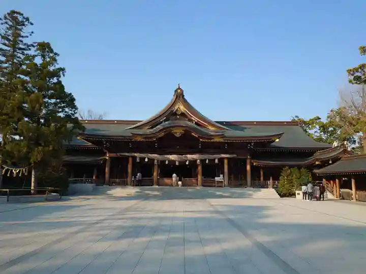 寒川神社の本殿・本堂