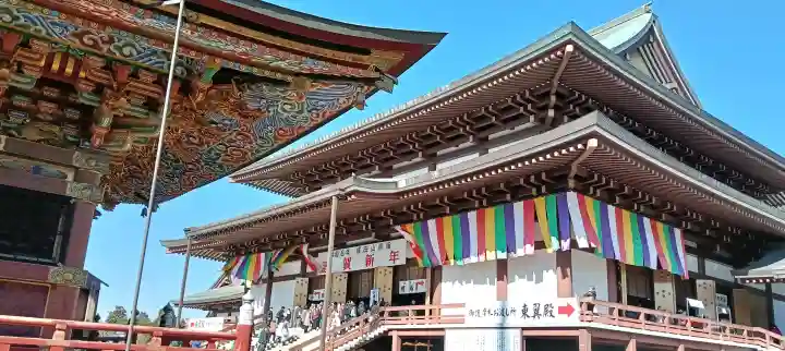 成田山新勝寺の{uncategorized: "未分類", other: "その他", undefined: "問題あり", building: "その他建物", grave: "お墓", sacred_gate: "鳥居", guardian: "狛犬", statue: "像", buddha: "仏像", history: "歴史", nature: "自然", garden: "庭園", animal: "動物", pagoda: "塔", temizu: "手水舎", mountain_gate: "山門・神門", sanctuary: "本殿・本堂", subordinate: "末社・摂社", art: "芸術", scenery: "景色", jizo: "地蔵", ema: "絵馬", goshuin: "御朱印", omikuji: "おみくじ", items: "授与品その他", amulet: "お守り", goshuincho: "御朱印帳", eats: "食事", festival: "お祭り", votive_dance: "神楽", shichigosan: "七五三参", wedding: "結婚式", experience: "体験その他", initially: "初詣", around: "周辺", anti_infection: "感染症対策"}