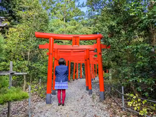 満福寺（三好稲荷閣）の鳥居