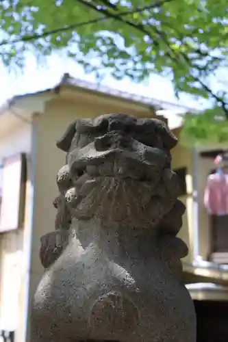 八幡神社の狛犬