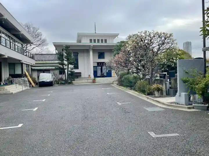 宗善寺の{uncategorized: "未分類", other: "その他", undefined: "問題あり", building: "その他建物", grave: "お墓", sacred_gate: "鳥居", guardian: "狛犬", statue: "像", buddha: "仏像", history: "歴史", nature: "自然", garden: "庭園", animal: "動物", pagoda: "塔", temizu: "手水舎", mountain_gate: "山門・神門", sanctuary: "本殿・本堂", subordinate: "末社・摂社", art: "芸術", scenery: "景色", jizo: "地蔵", ema: "絵馬", goshuin: "御朱印", omikuji: "おみくじ", items: "授与品その他", amulet: "お守り", goshuincho: "御朱印帳", eats: "食事", festival: "お祭り", votive_dance: "神楽", shichigosan: "七五三参", wedding: "結婚式", experience: "体験その他", initially: "初詣", around: "周辺", anti_infection: "感染症対策"}