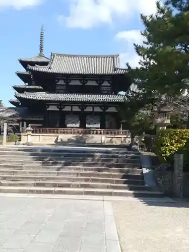 法隆寺の本殿