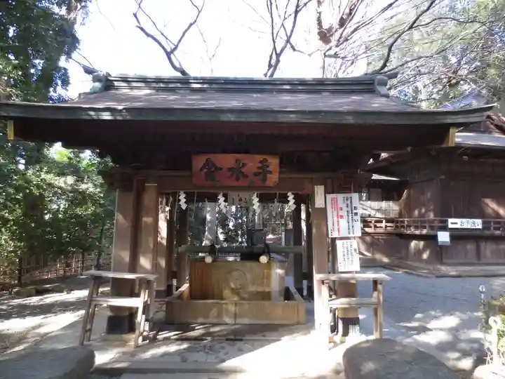 世田谷八幡宮の手水舎