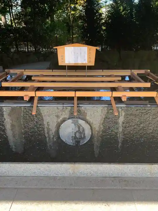 寒川神社の手水舎