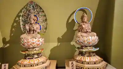 大観密寺の仏像