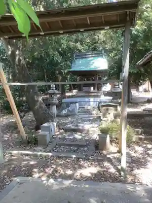 上地八幡宮の末社・摂社