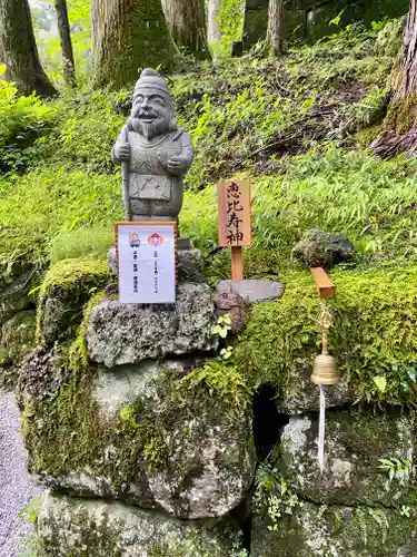 日光二荒山神社の像