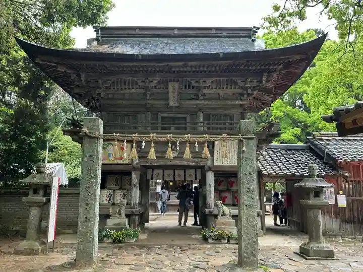桜井大神宮の{uncategorized: "未分類", other: "その他", undefined: "問題あり", building: "その他建物", grave: "お墓", sacred_gate: "鳥居", guardian: "狛犬", statue: "像", buddha: "仏像", history: "歴史", nature: "自然", garden: "庭園", animal: "動物", pagoda: "塔", temizu: "手水舎", mountain_gate: "山門・神門", sanctuary: "本殿・本堂", subordinate: "末社・摂社", art: "芸術", scenery: "景色", jizo: "地蔵", ema: "絵馬", goshuin: "御朱印", omikuji: "おみくじ", items: "授与品その他", amulet: "お守り", goshuincho: "御朱印帳", eats: "食事", festival: "お祭り", votive_dance: "神楽", shichigosan: "七五三参", wedding: "結婚式", experience: "体験その他", initially: "初詣", around: "周辺", anti_infection: "感染症対策"}