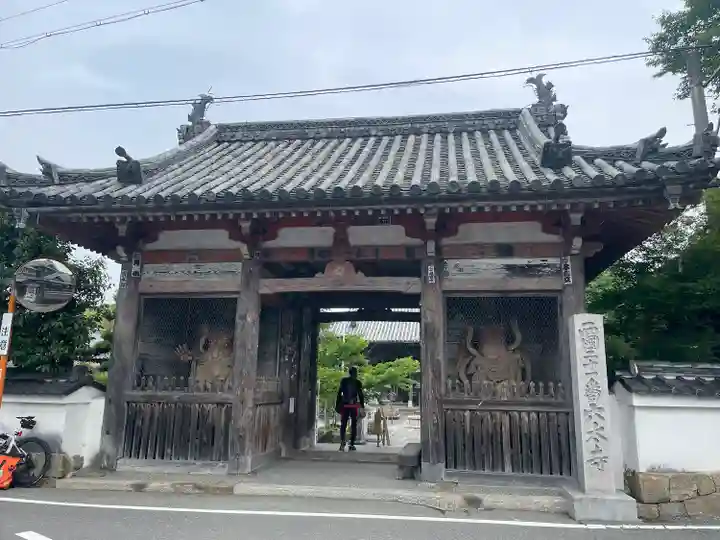 穴太寺の山門・神門